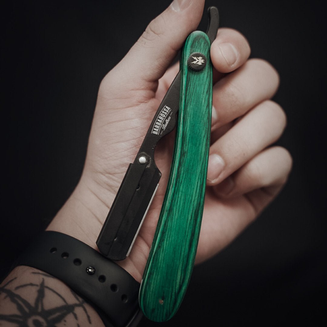Cut Throat Razor - The Buccaneer in Green - Wooden