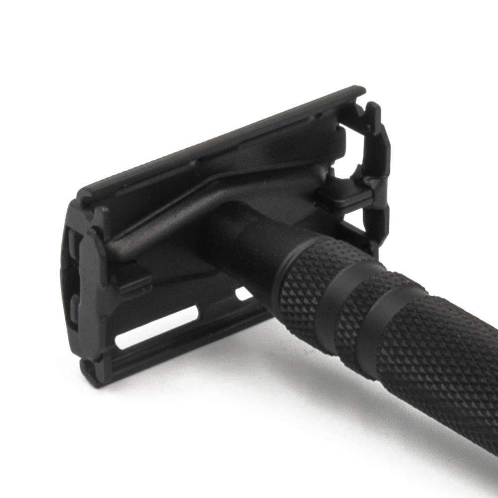 The P1R8 Double Edge Safety Razor in Matt Black - Butterly Single Blade Shaving Razor